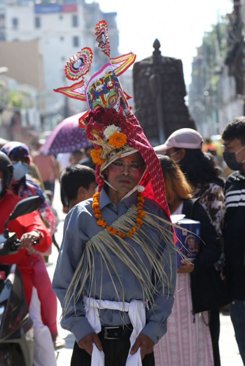 राजधानीमा गाईजात्राको रौनक