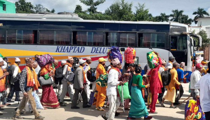 धनगढीका १ सय ९० वृद्धवृद्धा मुक्तिनाथ यात्रामा