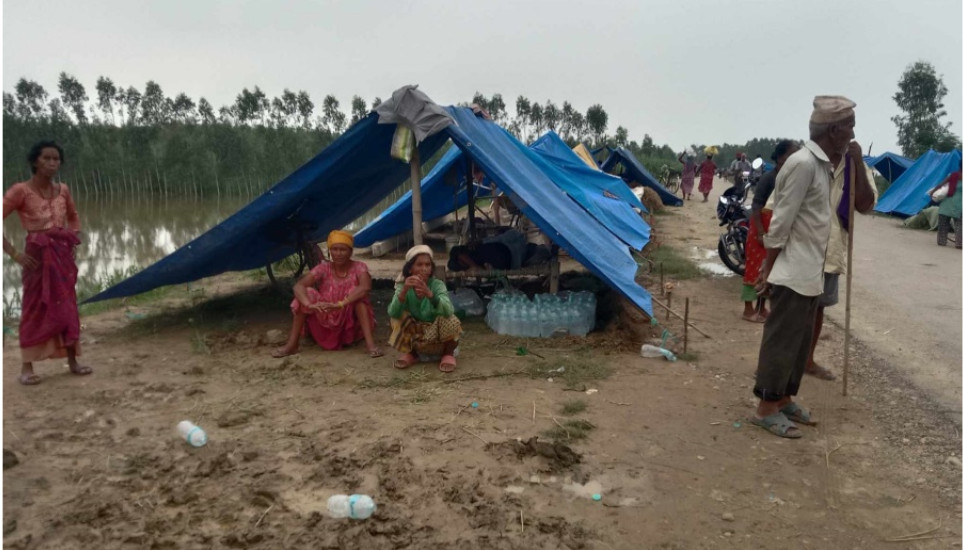 भजनीका बाढी प्रभावित भन्छन्ः ‘अब हाम्रा दुःखका दिन सुरु भए’